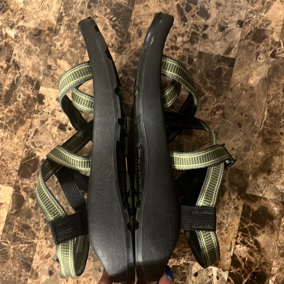 Chacos - Picture 4 of 5